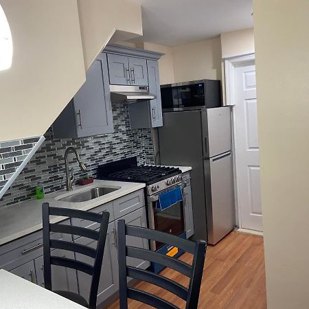 A Great Room In Queens 뉴욕 외부 사진